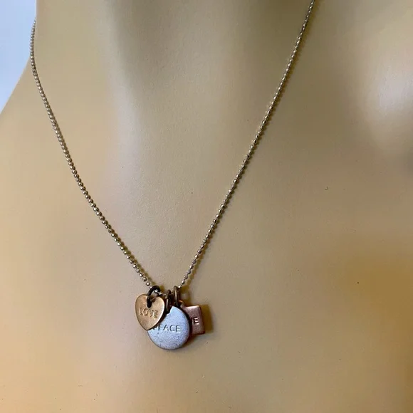 Dainty silver American Eagle necklace with charms! ✨💛 - Picture 6 of 6